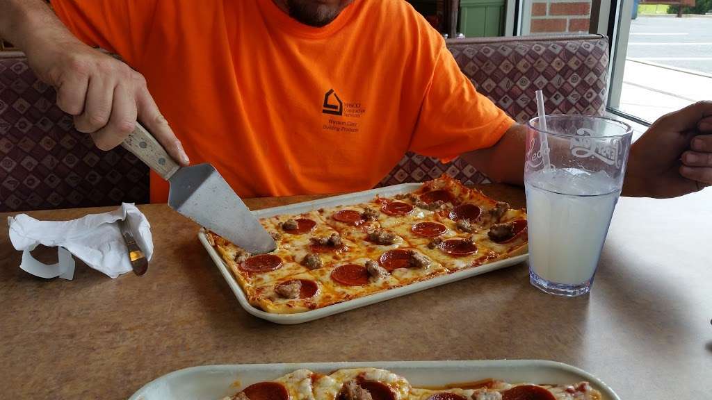 Ledo Pizza | 3303 Worthington Blvd, Ijamsville, MD 21754 | Phone: (240) 699-0303