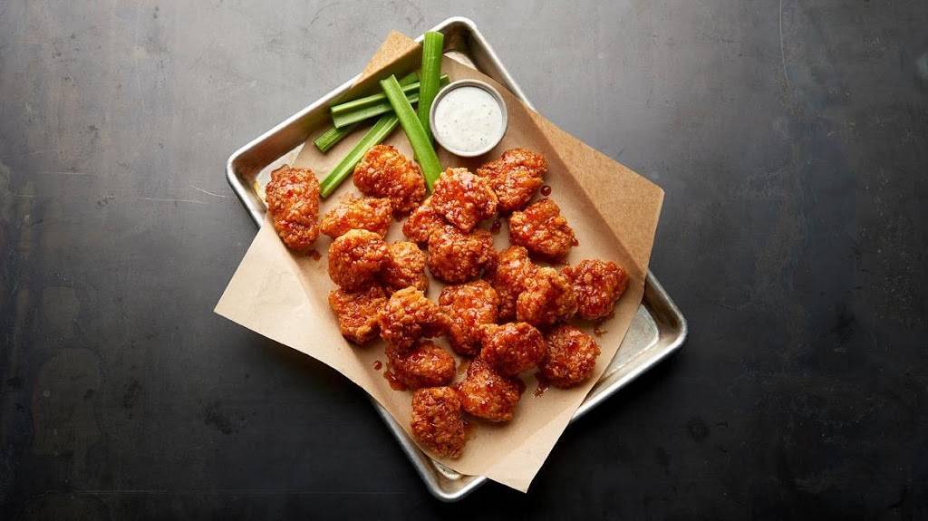 Buffalo Wild Wings | 807 Polaris Pkwy, Westerville, OH 43082, USA | Phone: (614) 523-3855
