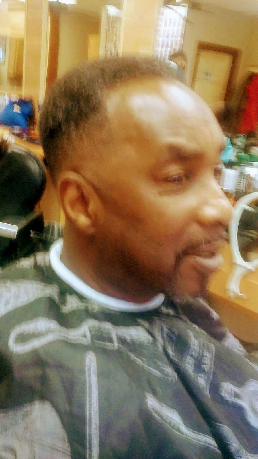 Professional Cuts Barber Shop | 859 S Orange Ave, East Orange, NJ 07018, USA | Phone: (973) 395-0161
