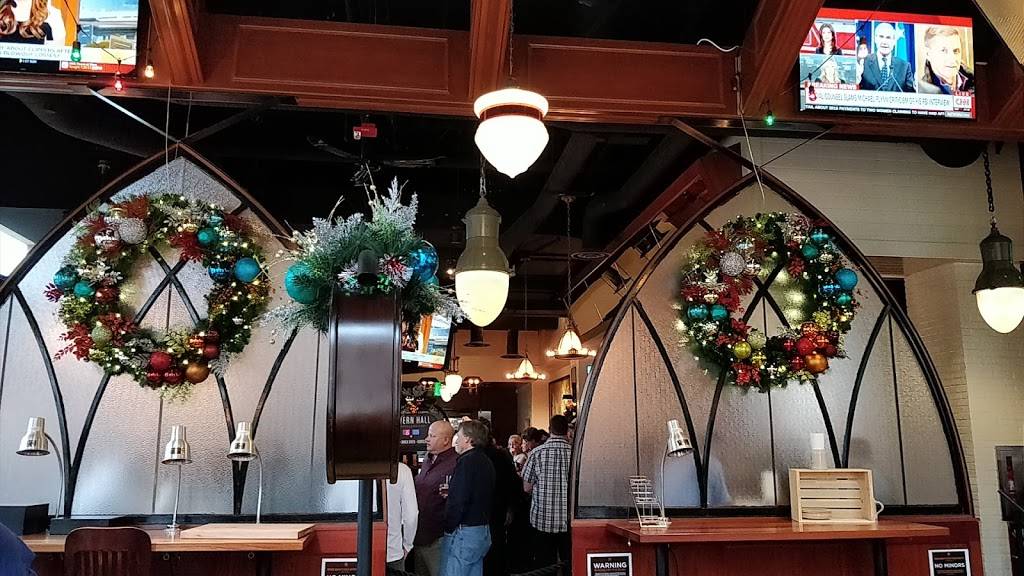 Tavern Hall | 505 Bellevue Square, Bellevue, WA 98004 | Phone: (425) 454-7500