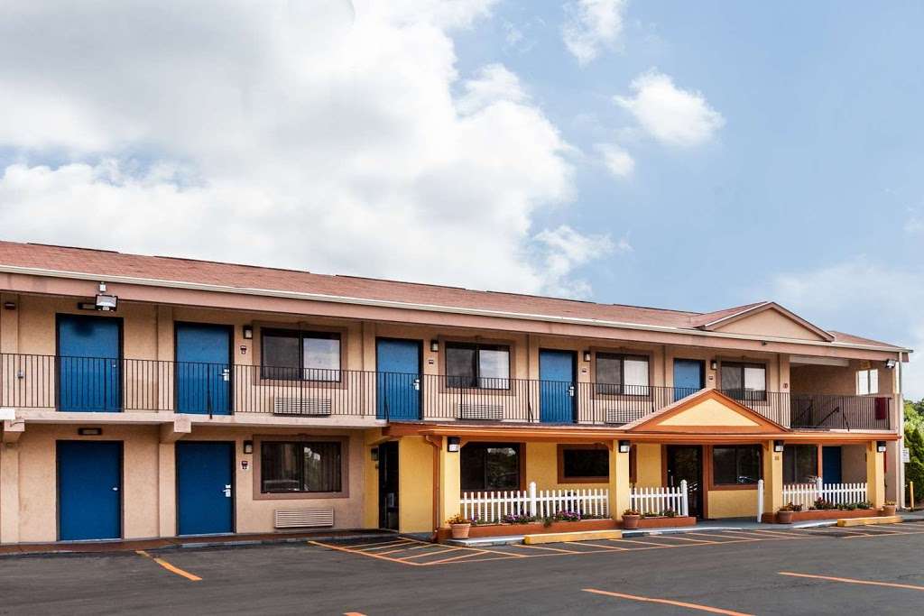 Days Inn by Wyndham Elkton Newark Area | 311 Belle Hill Rd, Elkton, MD 21921, USA | Phone: (410) 392-5010