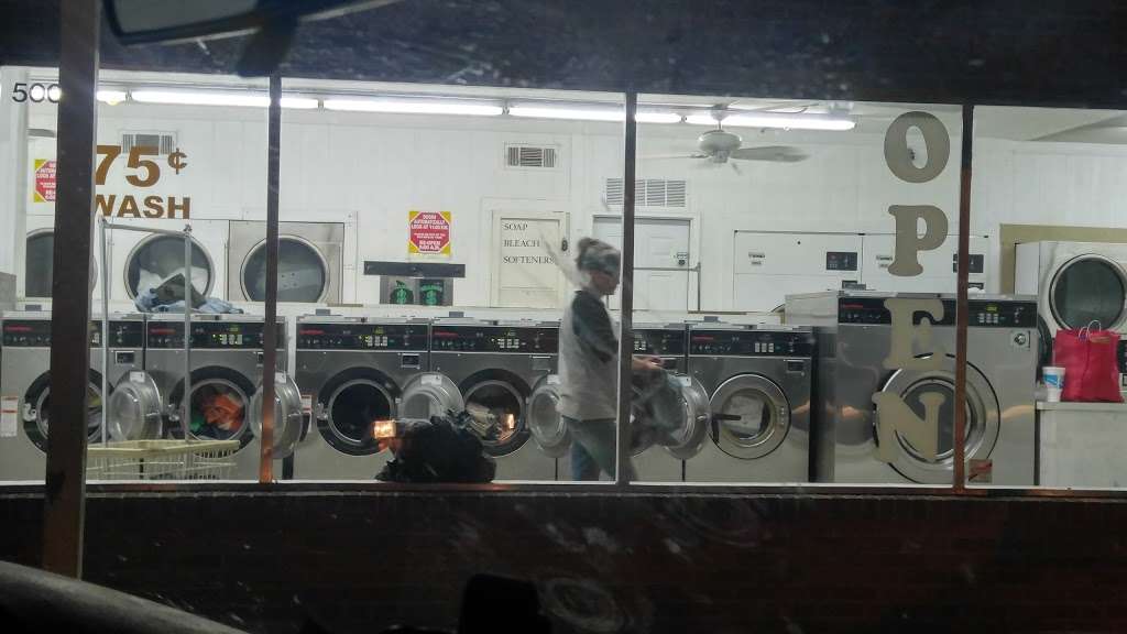 North Brighton Coin Laundromat | 5004 NE 45th Terrace, Kansas City, MO 64117 | Phone: (816) 452-7904