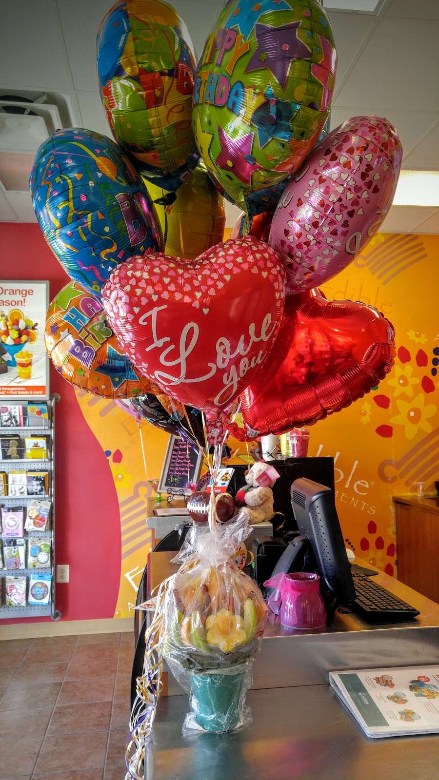 Edible Arrangements | 6010 Meadowridge Center Dr STE B, Elkridge, MD 21075, USA | Phone: (410) 799-1057