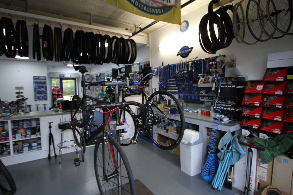 Paddock Cycles | 2, H, Peek Business Centre, Woodside, Birchanger, Bishops Stortford CM23 5RG, UK | Phone: 01279 657499