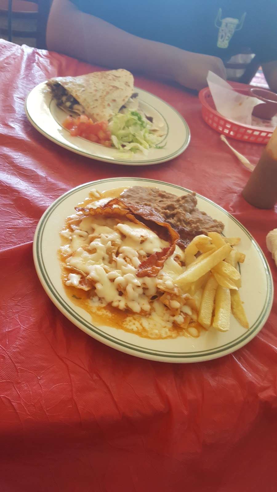 El Jacalito Mexican Restaurant | 2702 N Main St, Baytown, TX 77521, USA