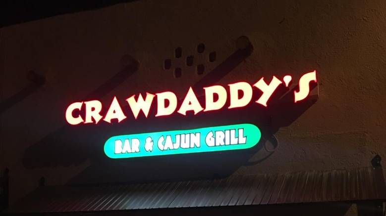 Crawdaddys Bar and Grill | 212 Cincinnati Ave, El Paso, TX 79902, USA | Phone: (915) 533-9332