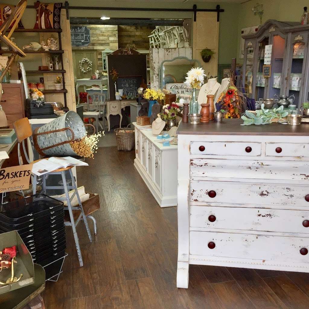 Vintage Hip Decor - Distressed Furniture | 89 Hampton House Rd, Newton, NJ 07860, USA | Phone: (973) 940-7865