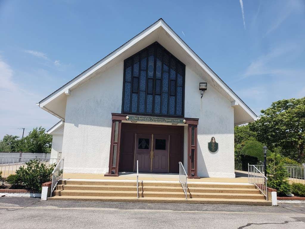 Our Lady of the Miraculous Medal Catholic Church | 75 Parkside Rd Dr, Point Lookout, NY 11569, USA | Phone: (516) 431-2772
