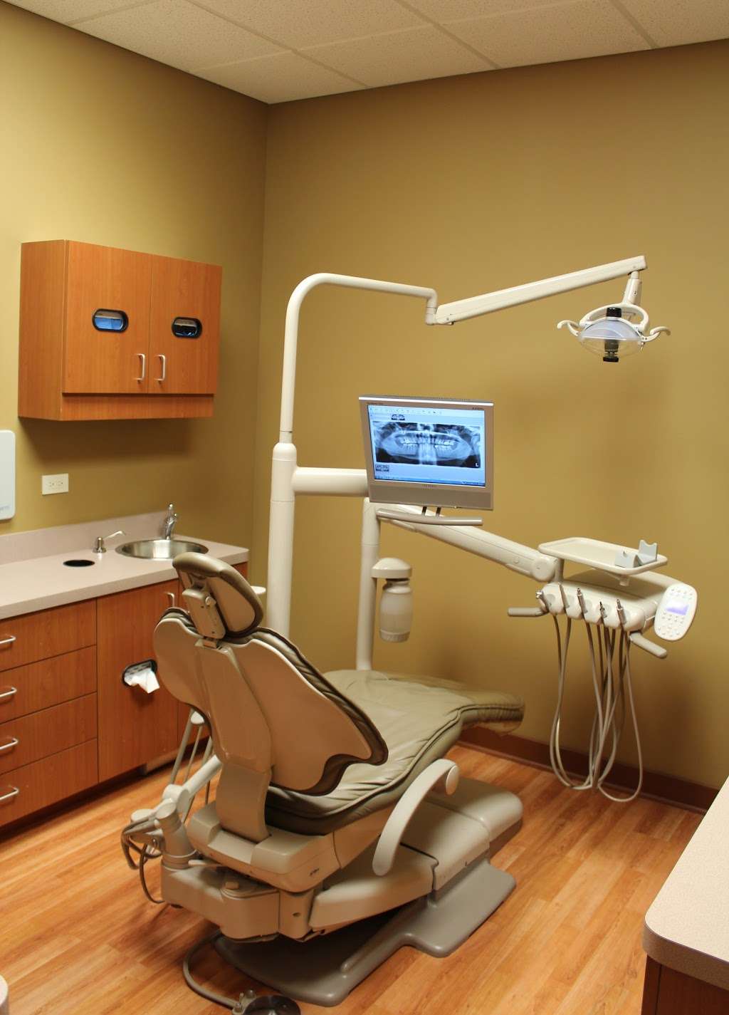 Prairie Garden Dental - Yorkville | 200 Garden St Suite C, Yorkville, IL 60560 | Phone: (630) 553-6565