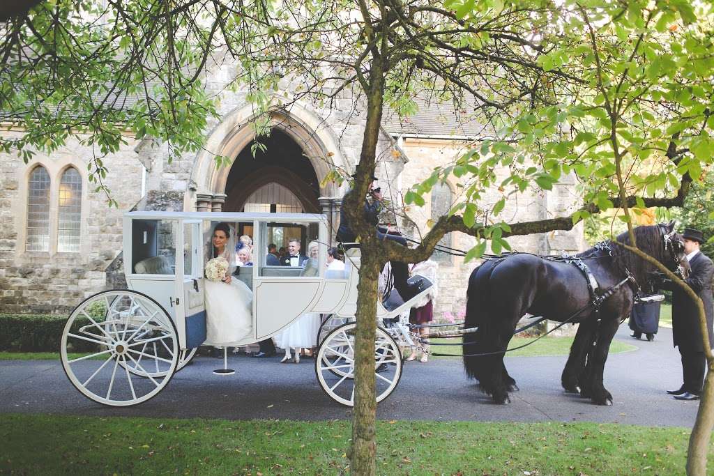 White Horse Farm Carriages | White Horse Farm, White Horse Lane, Harvel, Meopham, Gravesend DA13 0UE, UK | Phone: 07711 033064