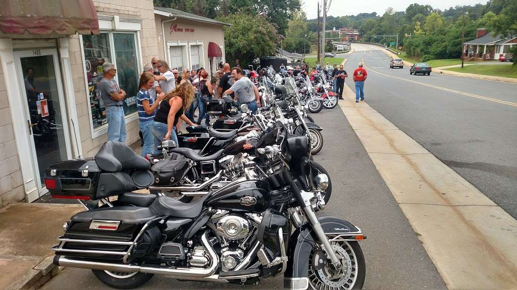 Hollywoods Cycles | 140-B Hickory Grove Rd, McAdenville, NC 28101 | Phone: (704) 827-9991