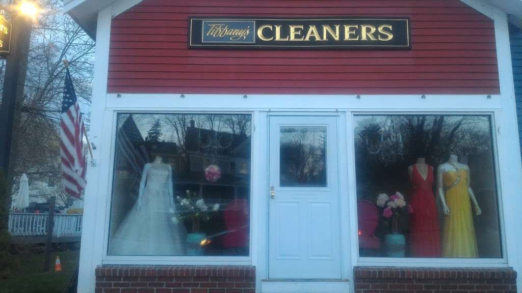 Tiffanys Tailors & Cleaners | 107 South St, Hingham, MA 02043, USA | Phone: (781) 740-4500