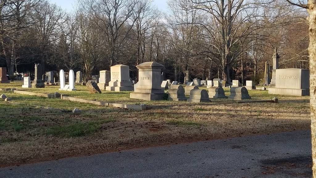 Oakwood Cemetery | 114 N Oakwood Dr, Statesville, NC 28677 | Phone: (704) 878-3431