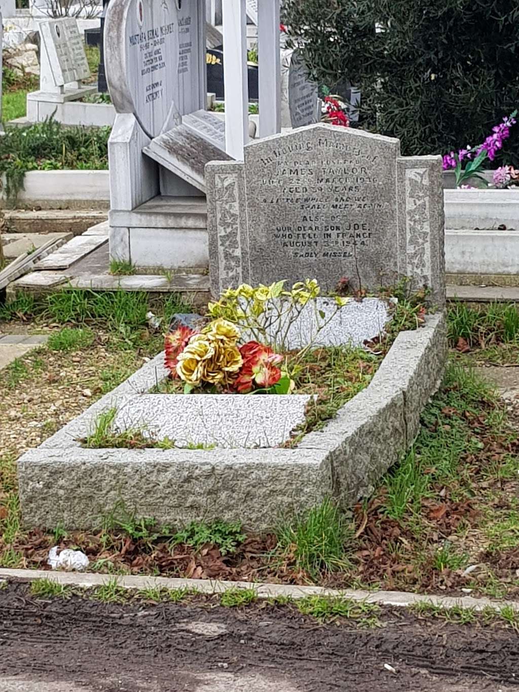 Tottenham Park Cemetery | 247 Montagu Rd, London N18 2NF, UK | Phone: 01375 891440