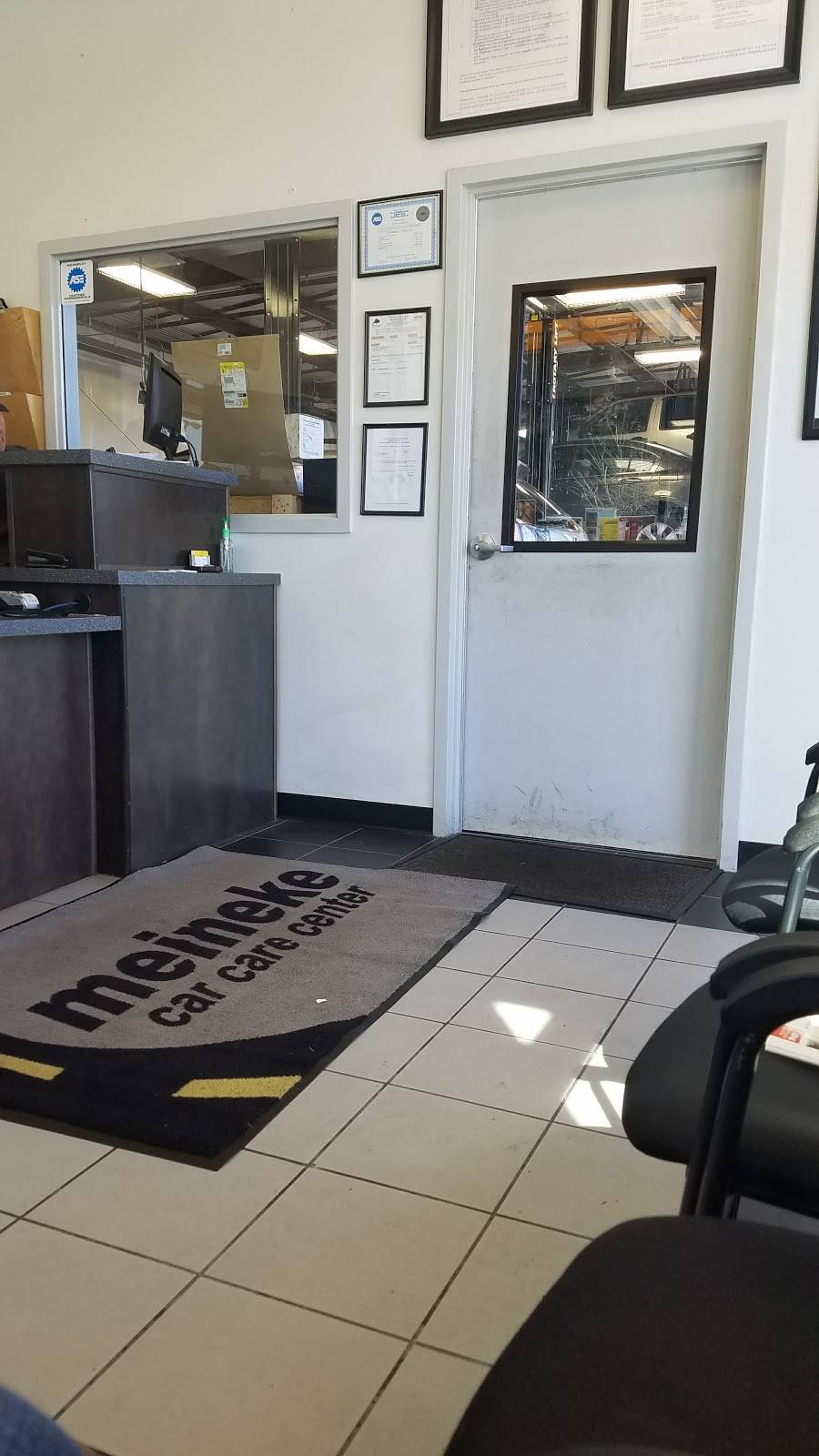 Meineke Car Care Center | 949 Gateway Commons Cir, Wake Forest, NC 27587, USA | Phone: (919) 263-0126