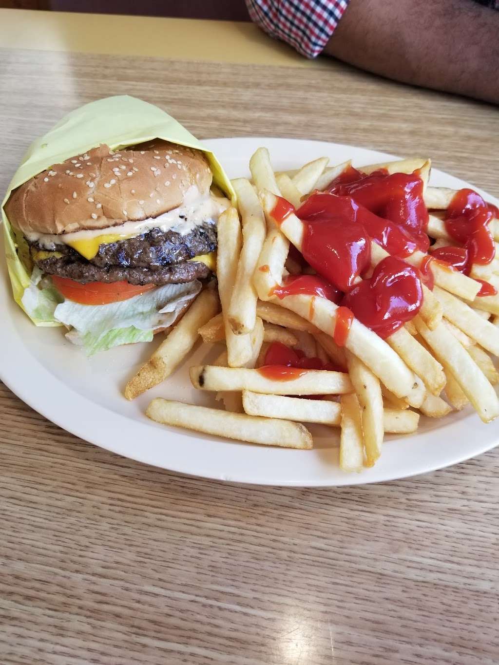 Hamburger Express | 2060 Workman Mill Rd, Whittier, CA 90601, USA | Phone: (562) 692-1616