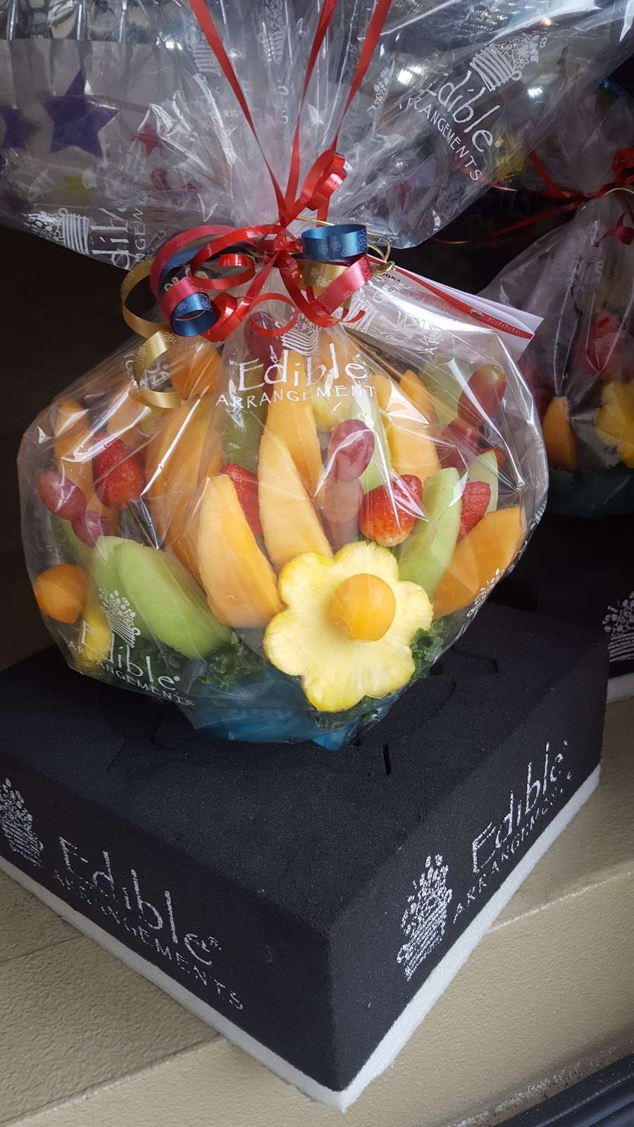 Edible Arrangements | 69-21 164th St Suite 4, Fresh Meadows, NY 11365, USA | Phone: (718) 380-2300