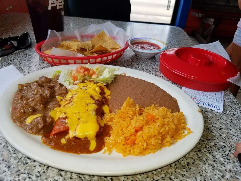 El Sabrosito Jalisco Restaurant | 118 N Weidner Rd, San Antonio, TX 78233, USA | Phone: (210) 653-1597