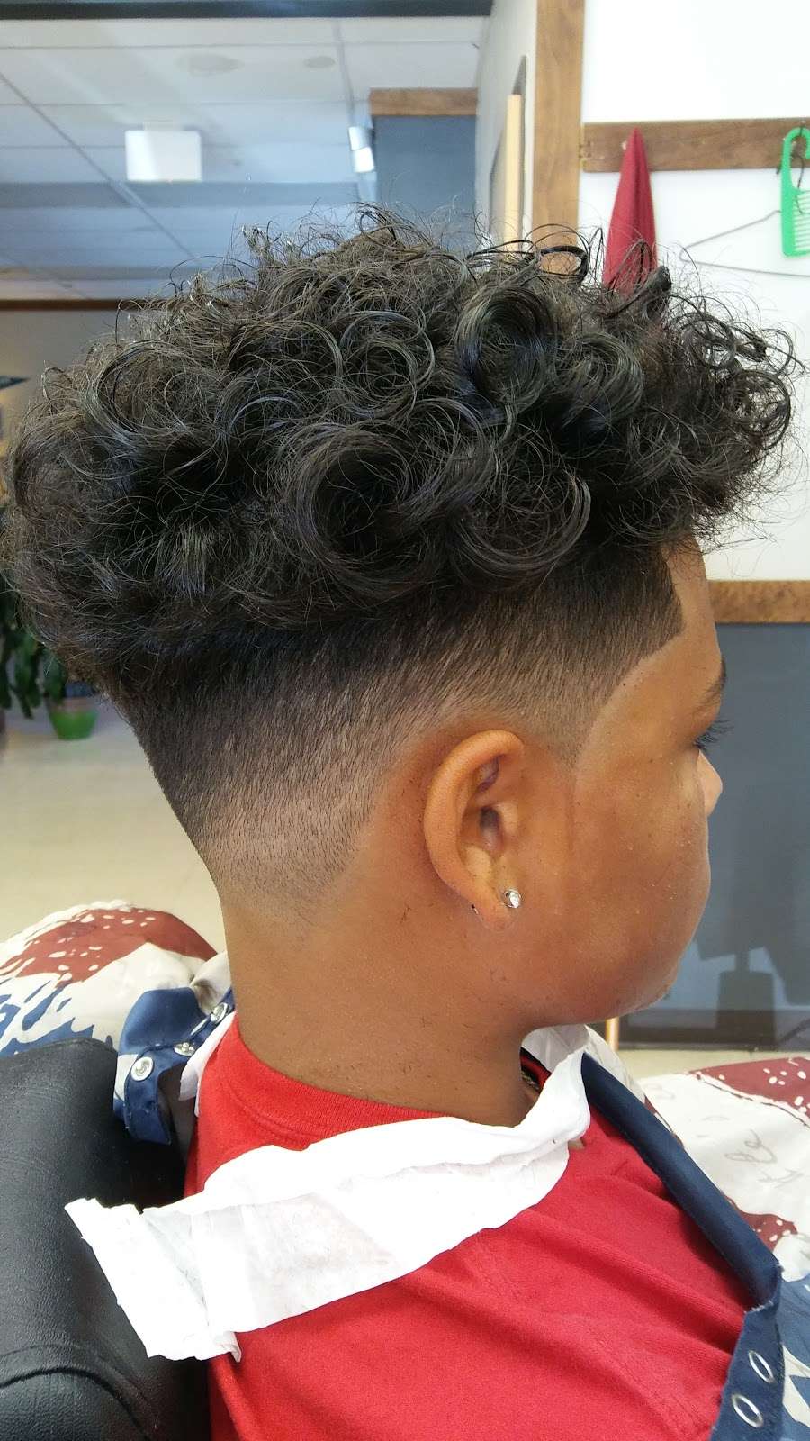 Exclusive Barber Shop | 523 S Black Horse Pike, Haddon Heights, NJ 08035, USA | Phone: (856) 547-0151