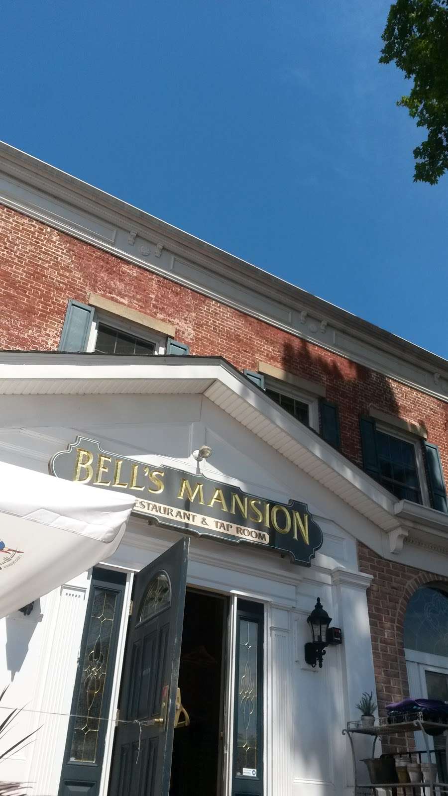 Bells Mansion | 11 Main St, Stanhope, NJ 07874 | Phone: (973) 426-9977