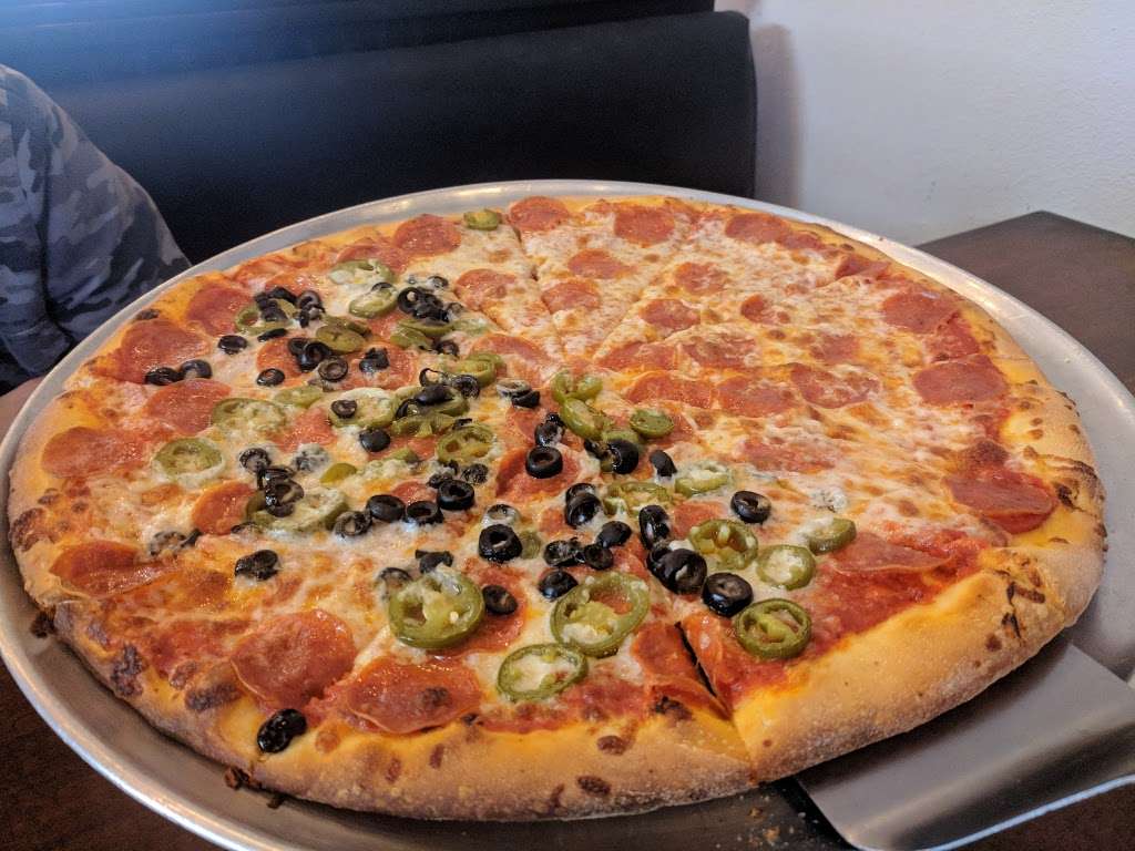 Bobs Pizza | 14505 Pioneer Blvd, Norwalk, CA 90650, USA | Phone: (562) 929-4229