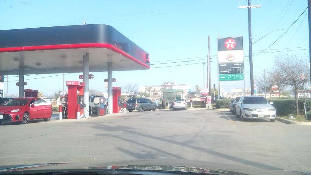 Texaco | 1515 N New Braunfels Ave, San Antonio, TX 78208, USA | Phone: (210) 223-8227