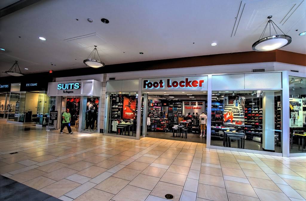 Foot Locker | 1105 Walnut St Ste H121, Cary, NC 27511, USA | Phone: (919) 467-8788