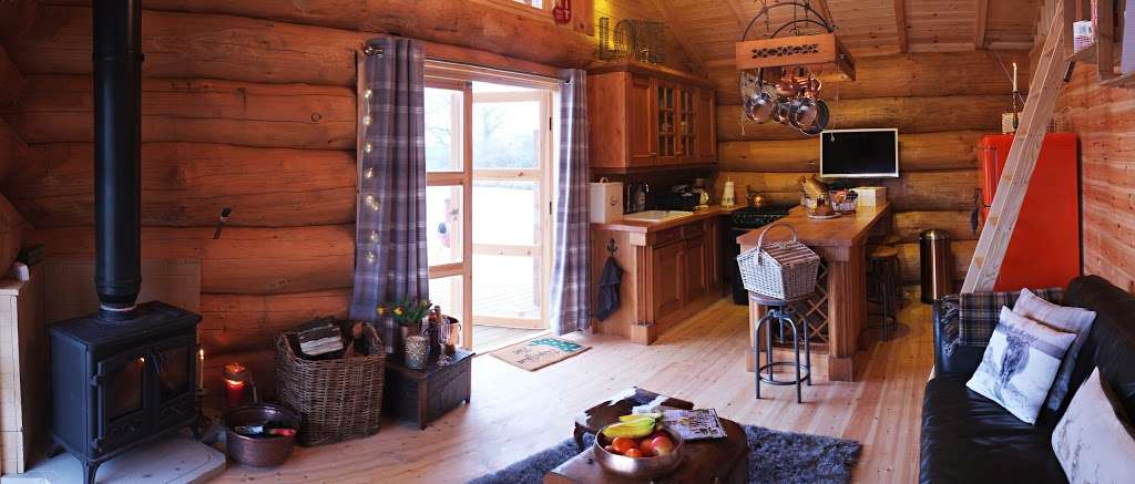 Best Log Cabin | Green Lane Farm, Dorking RH5 5BG, UK | Phone: 07860 233301