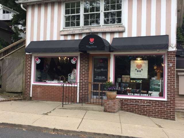 WaggMore Pet Boutique & Bakery | 14 Winona Pkwy, Sparta Township, NJ 07871, USA | Phone: (973) 262-0382