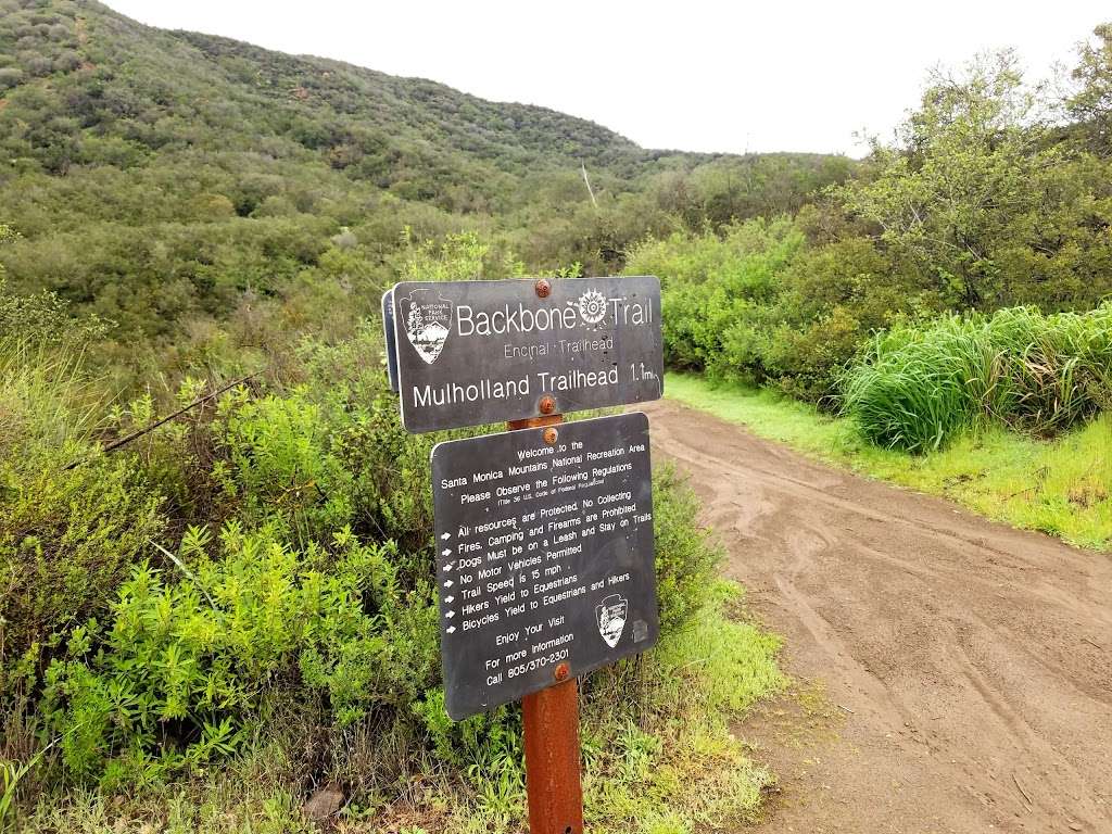 Backbone Trail - Encinal Canyon Trailhead | Encinal Canyon Rd, Malibu, CA 90265, USA | Phone: (805) 370-2301