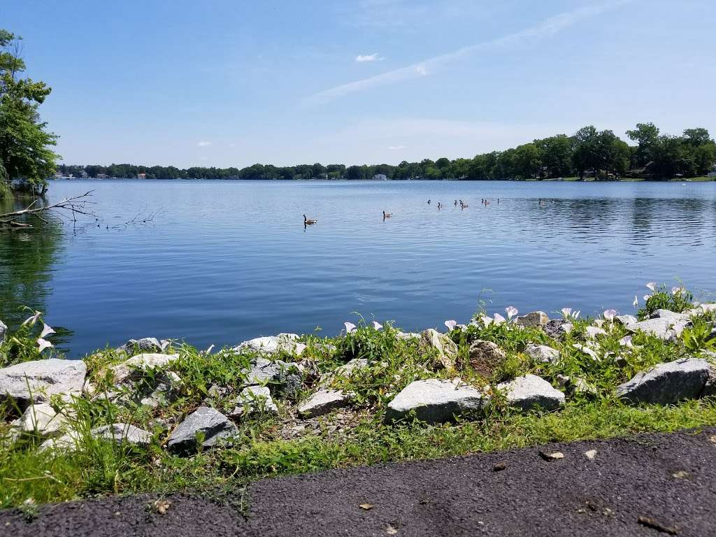 Lake Parsippany Park | 1 Elmwood Dr, Parsippany, NJ 07054, USA | Phone: (973) 263-7257