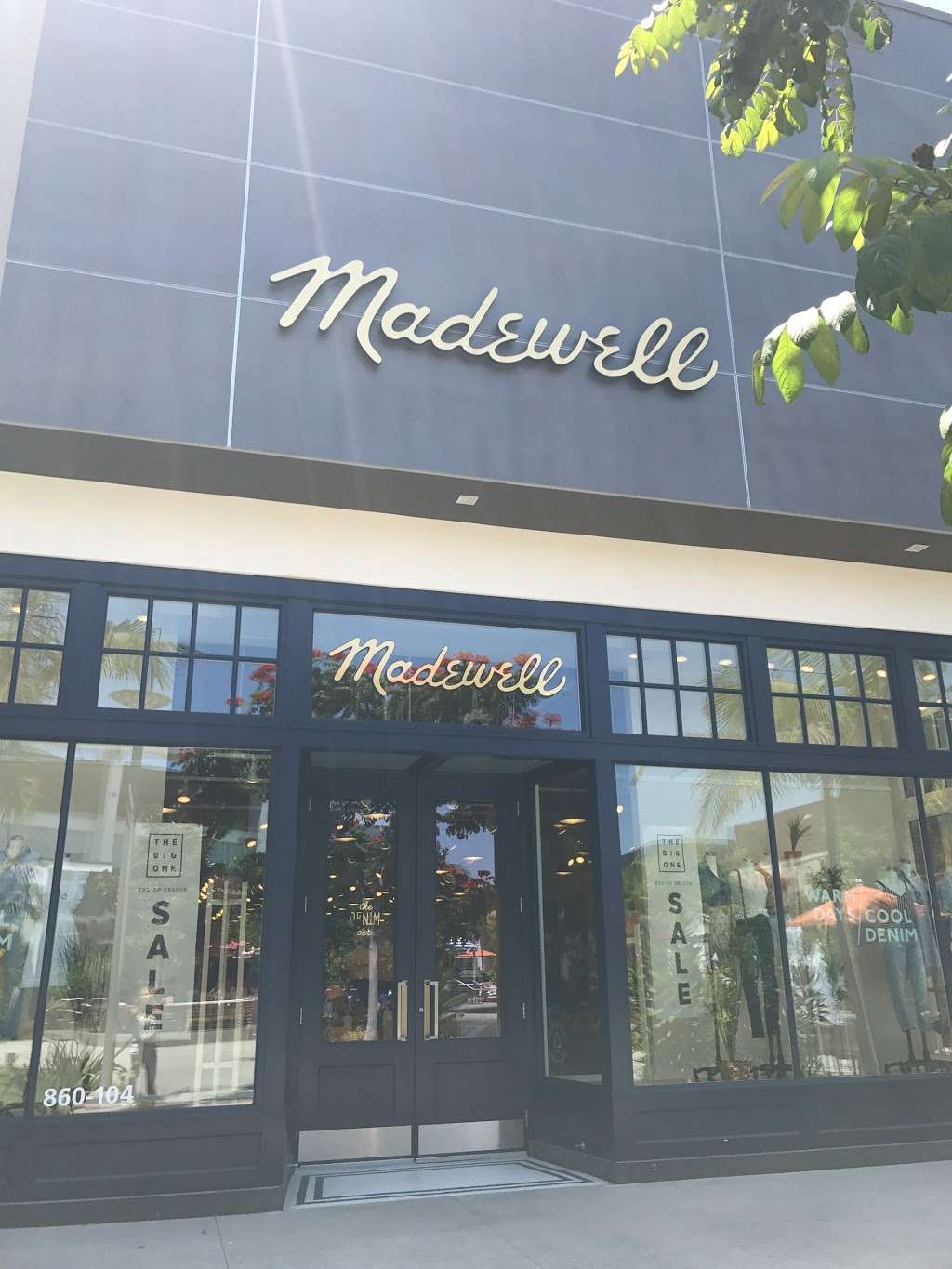 Madewell | 860 S, CA-1 Suite 104, El Segundo, CA 90245, USA | Phone: (310) 322-2791