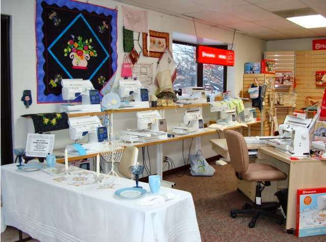 Roberts Sewing Center | 2011 Weber Rd, Crest Hill, IL 60403, USA | Phone: (815) 729-1600
