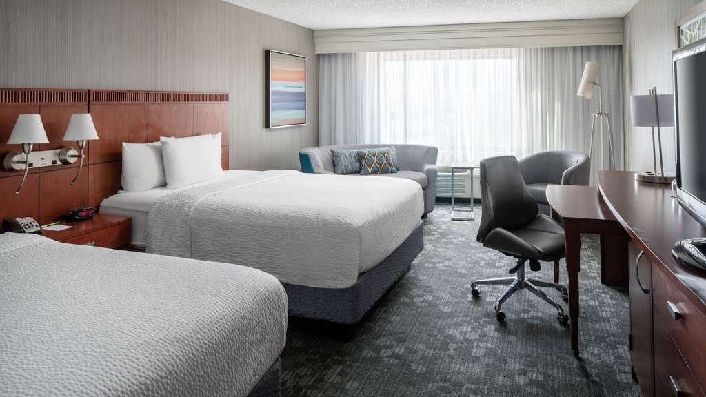 Courtyard by Marriott Foothill Ranch Irvine East/Lake Forest | 27492 Portola Pkwy, Foothill Ranch, CA 92610, USA | Phone: (949) 951-5700