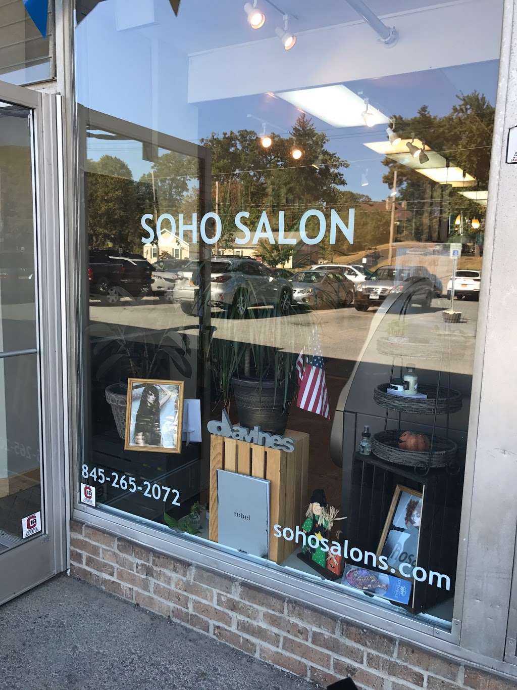 Soho Salon | 47 Chestnut St, Cold Spring, NY 10516 | Phone: (845) 265-2072