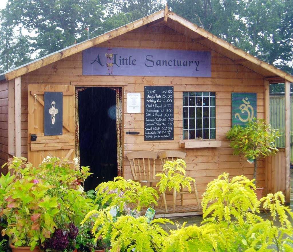 A Little Sanctuary | Occasionally Yours, Lingfield Common Road, Lingfield RH7 6BZ, UK | Phone: 07754 857194