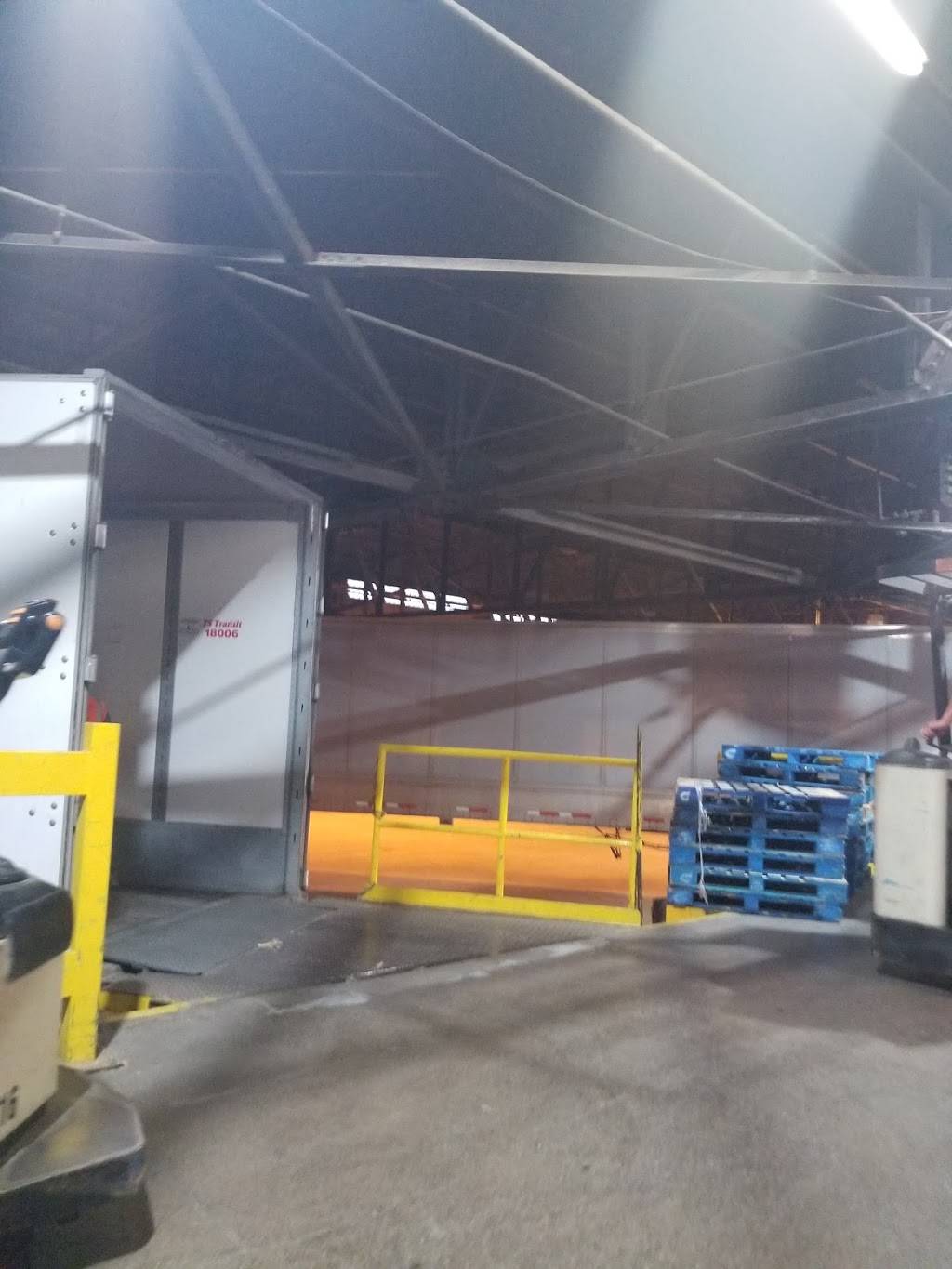 Peytons Northern | 9801 Airport Dr, Fort Wayne, IN 46809, USA | Phone: (260) 747-2516