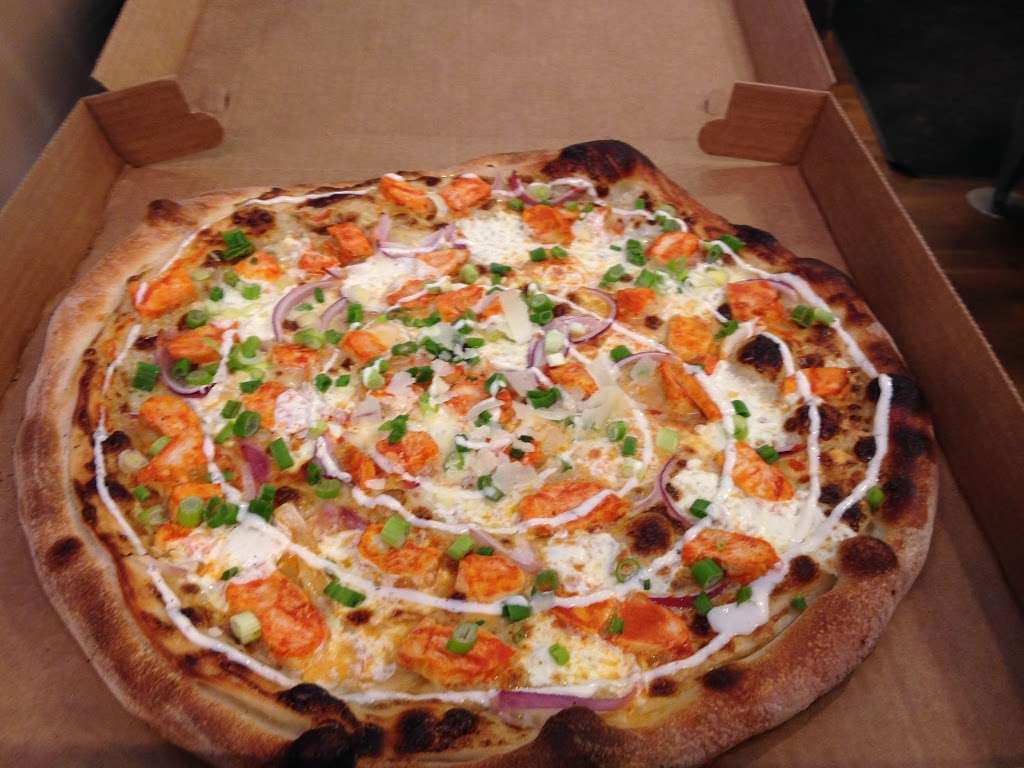 Amazing Pizza & More | 102 Webb St, At Collins Cove Beach, Salem, MA 01970, USA | Phone: (978) 744-9464