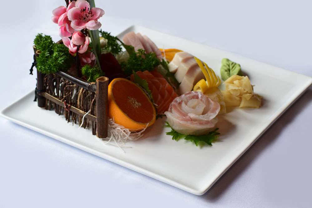 BlueFin Sushi Restaurant in Denver | 7303 E 29th Ave, Denver, CO 80238, USA | Phone: (303) 333-4006