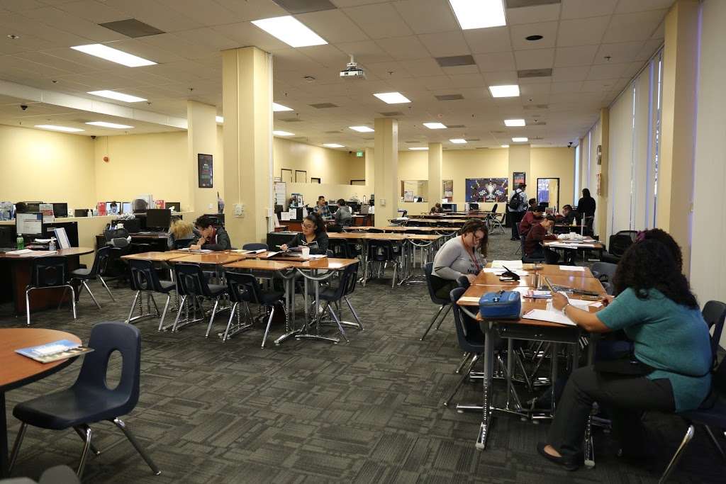 Innovation High School Orange County – Anaheim | 505 N Euclid St, Anaheim, CA 92801 | Phone: (855) 727-3620