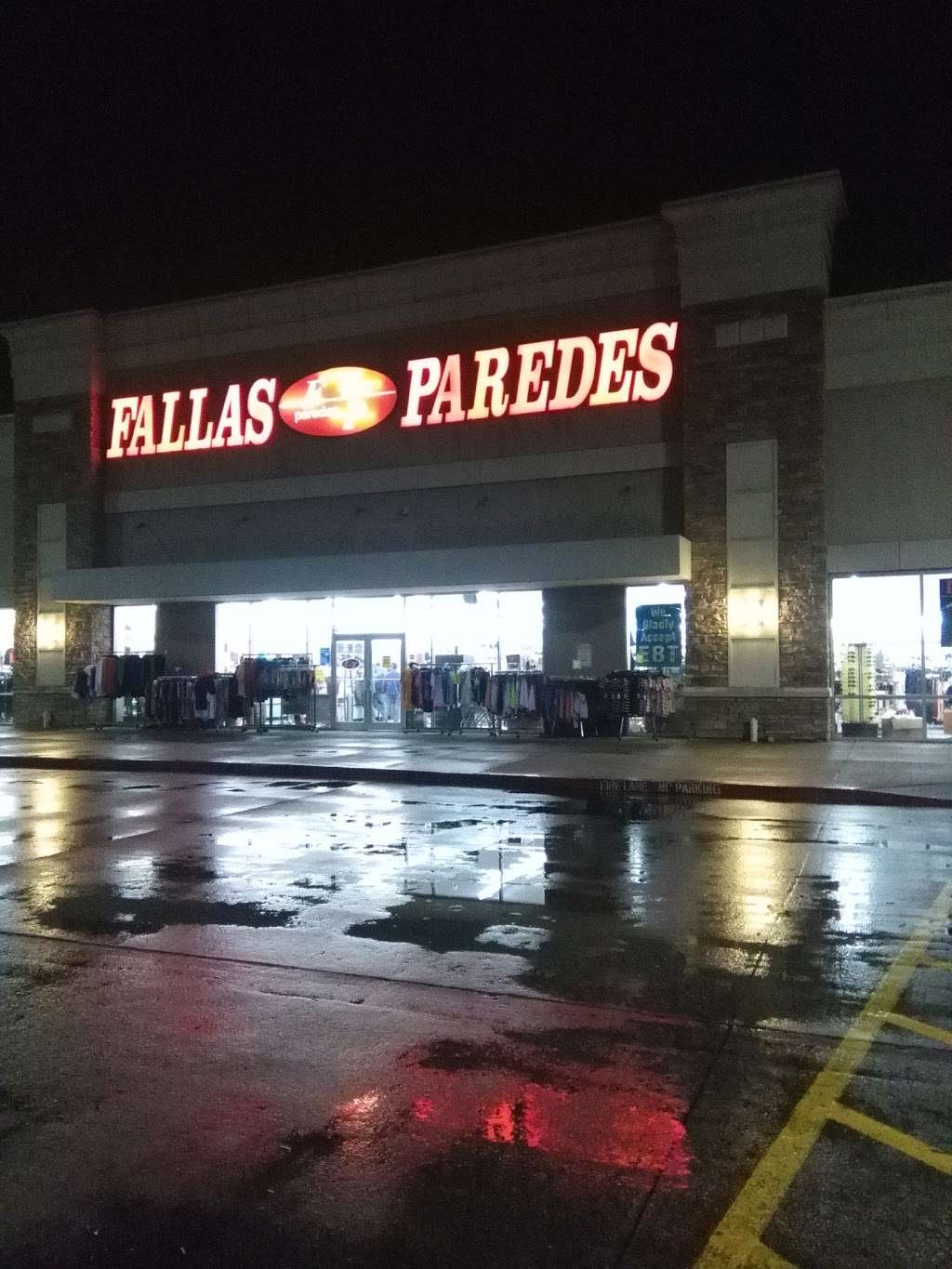 Fallas Paredes Discount Stores | 10261 North Fwy #150, Houston, TX 77037, USA | Phone: (281) 931-6028