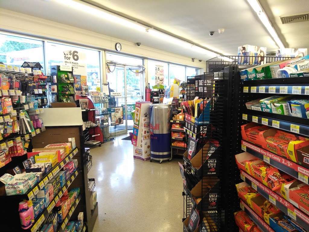 Turkey Hill Minit Market | 2453 Old Philadelphia Pike, Lancaster, PA 17602, USA | Phone: (717) 392-7533