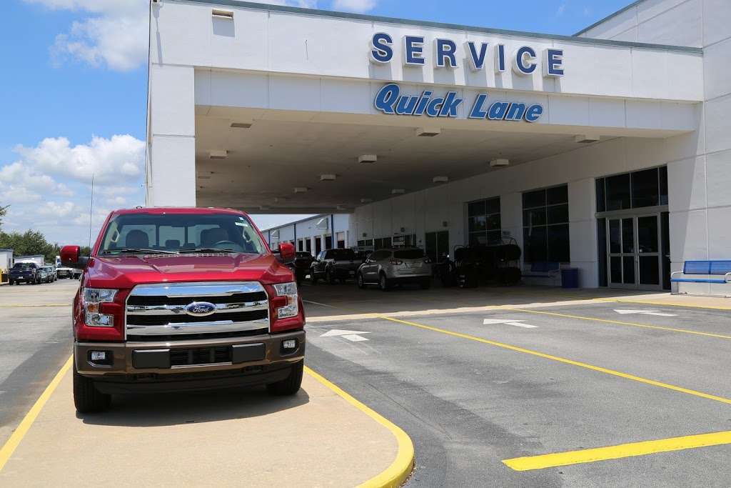 Quick Lane at Jarrett-Gordon Ford | 2600 Access Rd, Davenport, FL 33897 | Phone: (863) 547-1170