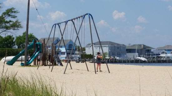 Brooklyn Avenue Bay Beach & Boat Ramp | Bay Boulevard, Lavallette, NJ 08735, USA | Phone: (732) 793-2111