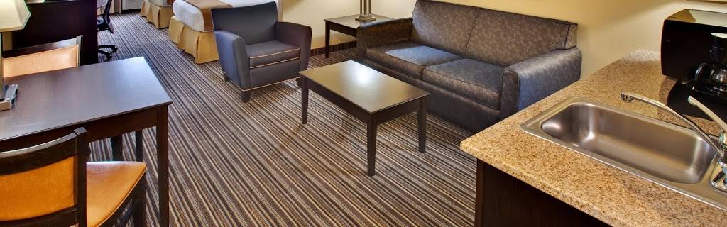 Holiday Inn Express & Suites Council Bluffs - Conv Ctr Area | 2211 S 32nd St, Council Bluffs, IA 51501, USA | Phone: (712) 352-1300