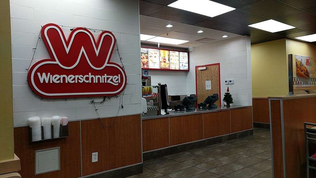 Wienerschnitzel | 13543 Florence Ave, Whittier, CA 90605, USA | Phone: (562) 777-0355