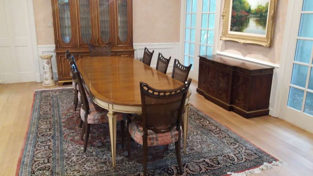 PGs Refinishing Furniture Service | 6101 Pinemont Dr H, Houston, TX 77092 | Phone: (713) 345-0336