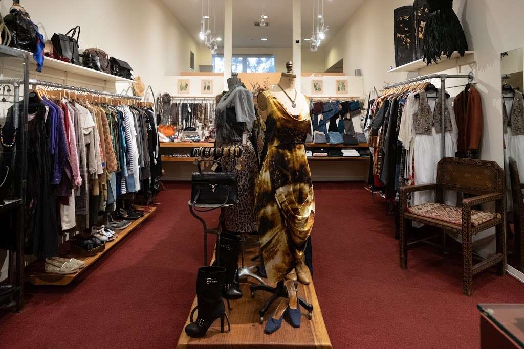 Radbird Fashion and Consignment | 2938 Domingo Ave, Berkeley, CA 94705, USA | Phone: (510) 845-0142