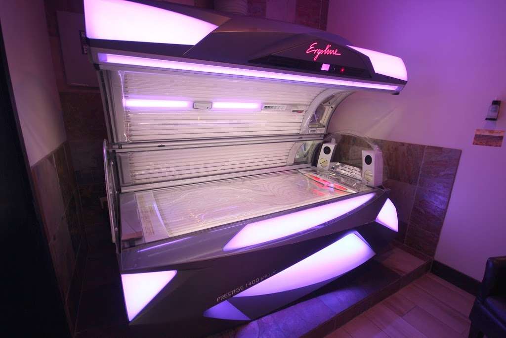 Glo Sun Spa - Houston | 3273 Southwest Fwy, Houston, TX 77027, USA | Phone: (713) 662-9200