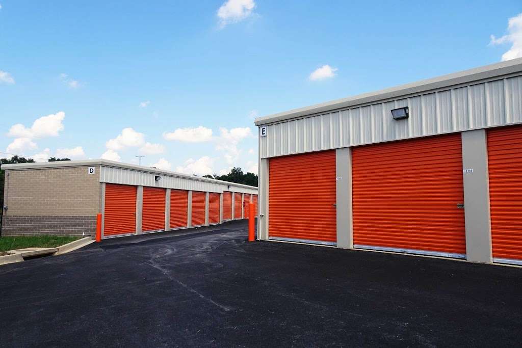 Public Storage | 8410 Broadband Drive, Frederick, MD 21701, USA | Phone: (301) 969-4094